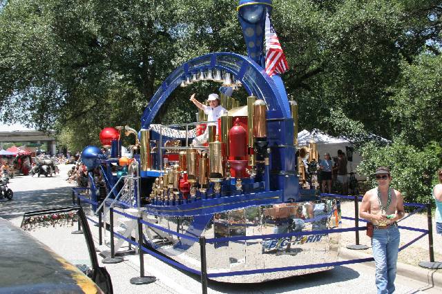 2006_ArtCar_3_Parade 362 
